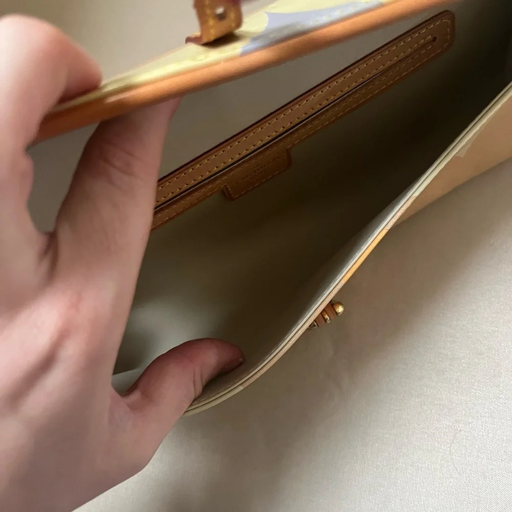 Authentic Louis Vuitton Monogram Vernis Fleurs Pochette (Rare color palette!) - Picture 11 of 13